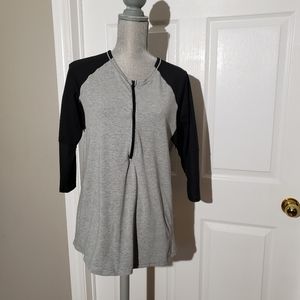 LULULEMON clip in long sleeve